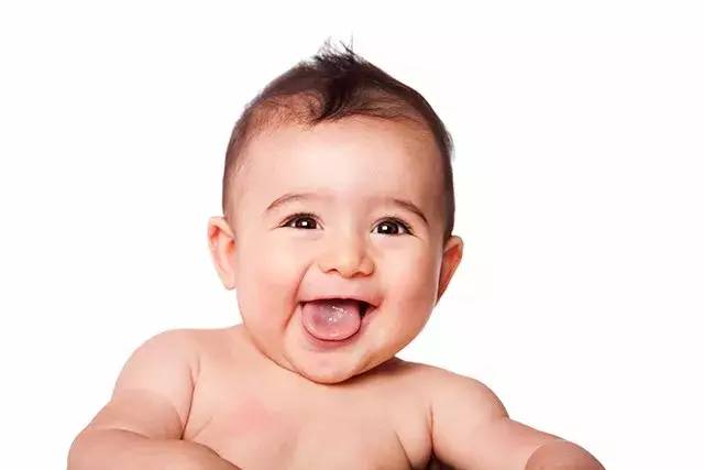                     家长们知道宝宝第一颗乳牙在出生后第几个月萌出吗？
