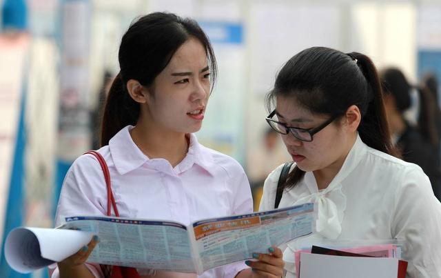 
大学最“烧钱”的5个专业，就业不一定好，普通家庭报考要谨慎


