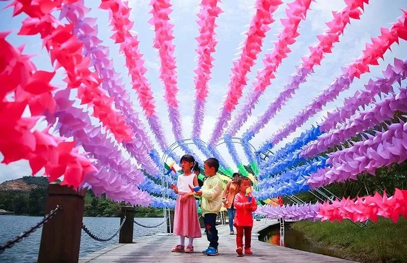 欢乐虎园|梅花山七彩风车节开幕,欢乐萌宠闪亮登场!