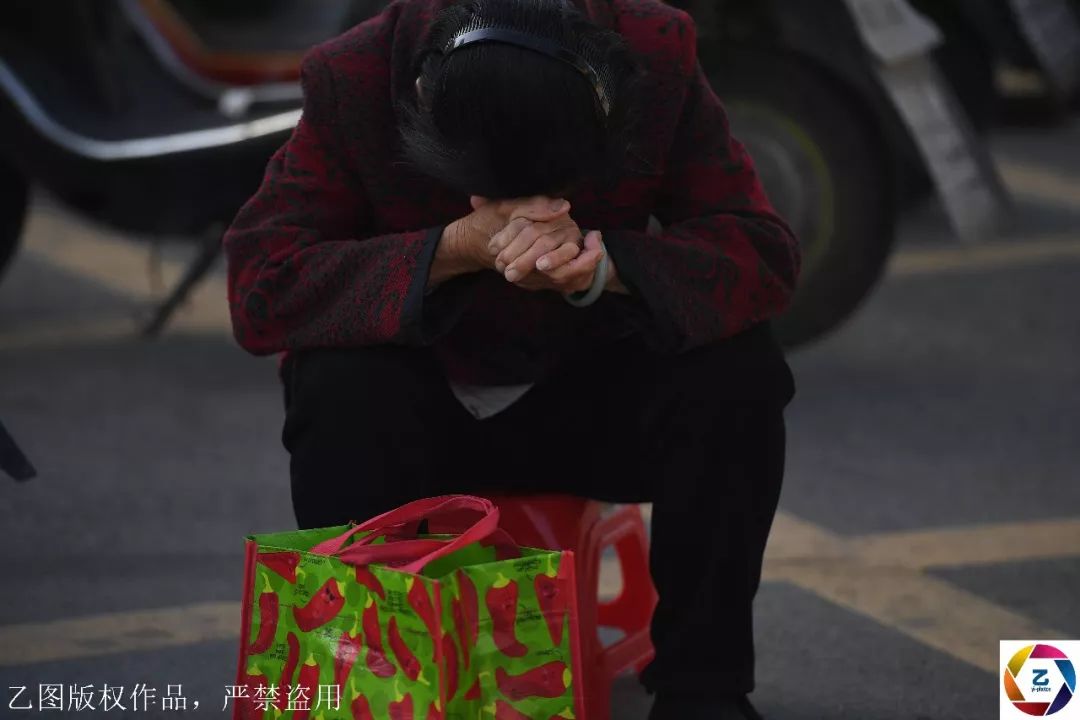 原创
实拍五一假期毛坦厂中学,万余考生紧张备考,家长聚集校门前送饭
原创
实拍五一假期毛坦厂中学,万余考生紧张备考,家长聚集校门前送饭