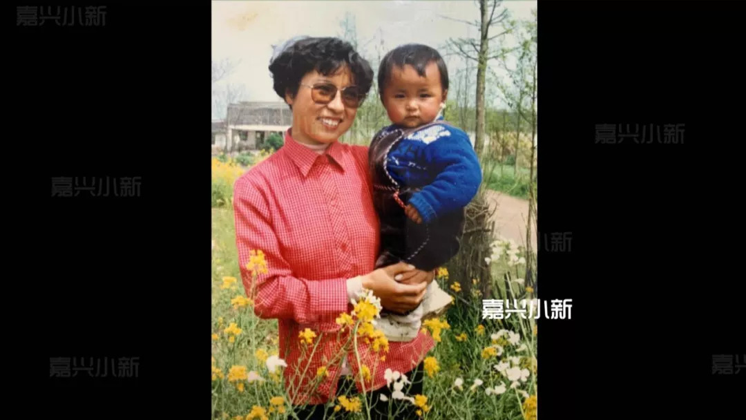 
嘉兴女大学生新丰乡下养鸡：开公司做到龙头企业


