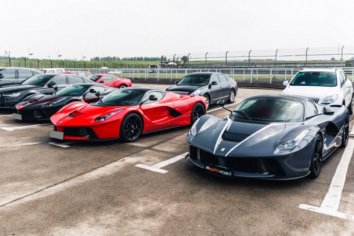 法拉利拉法ferrari laferrari