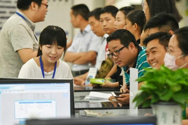 
原创
农村大学生想在大城市立足，这“几道坎”最难过，你有信心吗


