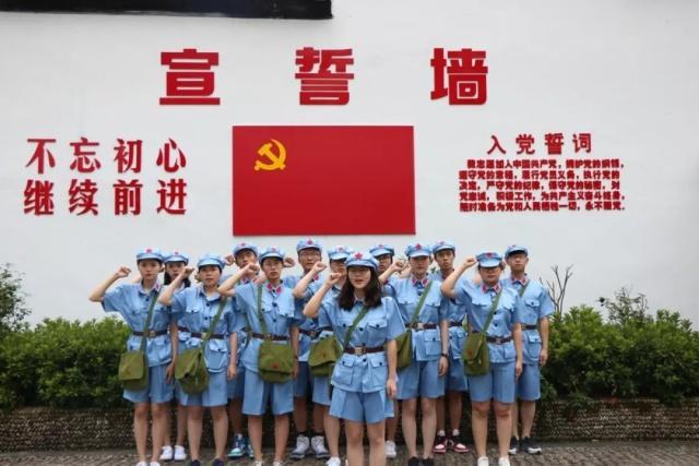 
原创
大学班长和团支部书记，谁更容易优先入党？


