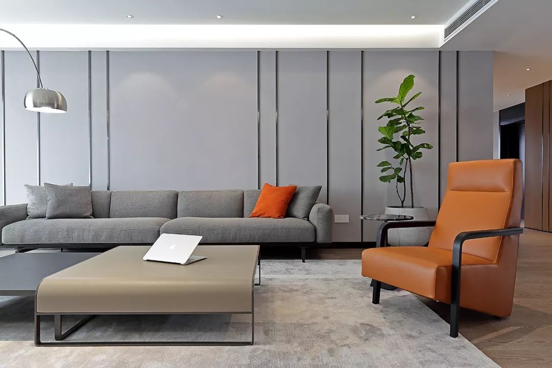 沙发背景墙装饰设计 17b3407a19b24a22ae46511324ce519f.jpeg