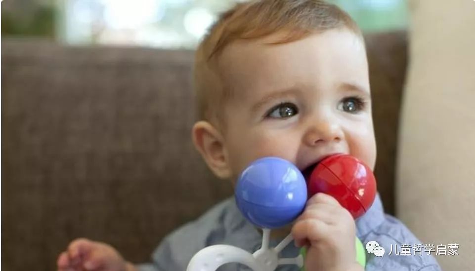 婴儿几个月会主动咬人 2071829b2801445aa57e0a1f33529fa1.jpeg