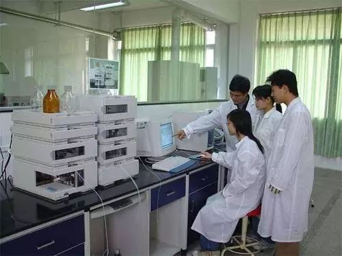 
高考志愿填报指南|这6个听起来高大上的专业，真的高大上吗？这些专业慎选！


