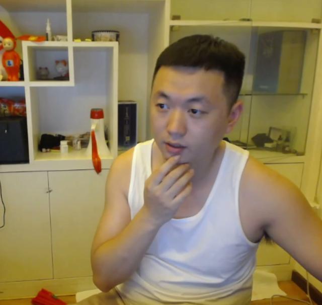 药水哥艺术直播突破虎牙记录?就连韦神与不求