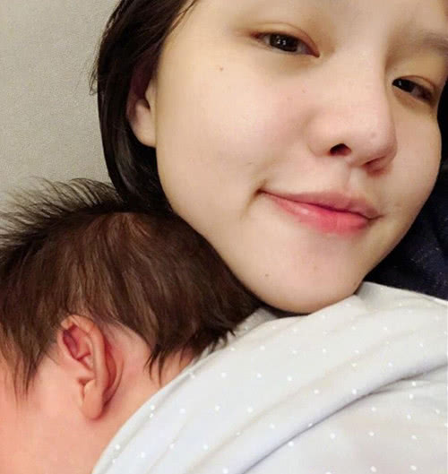 原创有种"整容"叫谢依霖生孩子,本以为很丑,没想到比郭碧婷还美!