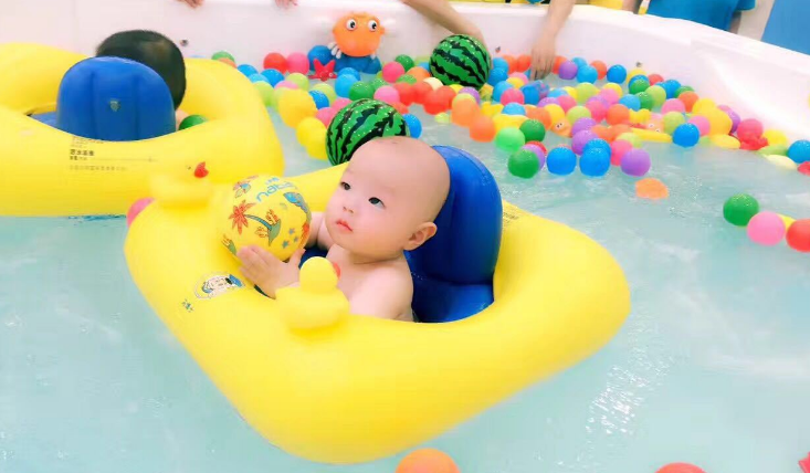                     原创            亲子游泳怎么样？值得尝试吗？
