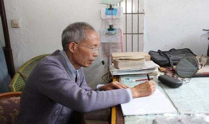 
原创
优秀退休教师到农村讲学，银龄计划振奋人心，教育部拟招募4000名


