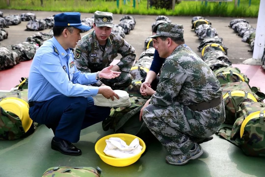 百人点验快来看看明溪民兵威武帅气的模样