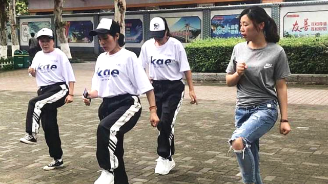 学会这些基础步,你也能成鬼步舞达人