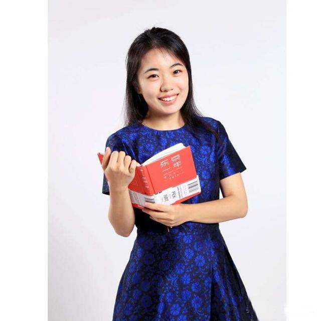 
高考被清华降60分录取的美少女作家，现在也变得跟普通人一样


