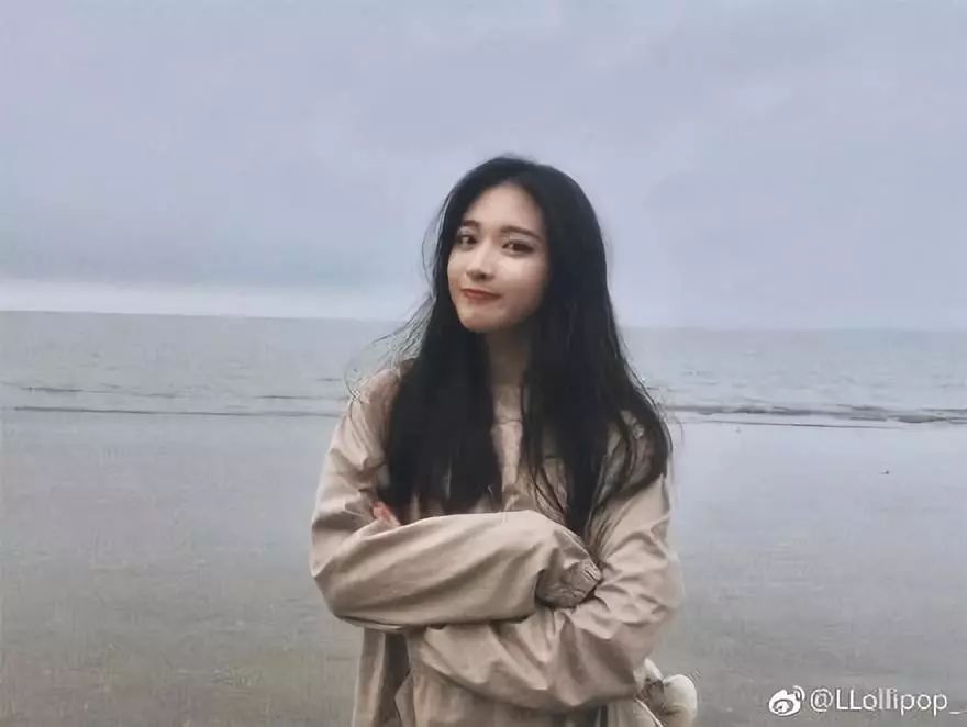 名嘴手一滑梁月感受下网友分享的素人美女照片