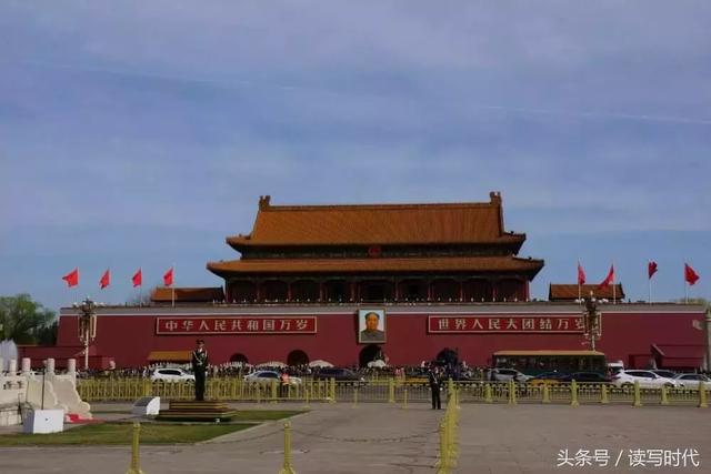 
寒门再难出贵子？家长会上，一位高三学生的发言感动所有人！


