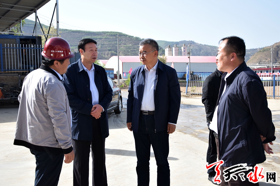 赵四辈检查秦州-三阳川城市隧道工程建设情况-项目