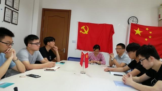 
原创
大学班长和团支部书记，谁更容易优先入党？


