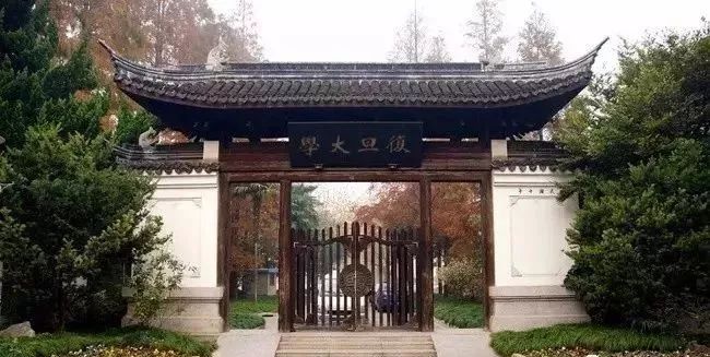 国内十所适合谈恋爱的大学,你最心仪哪一所?
国内十所适合谈恋爱的大学,你最心仪哪一所?
