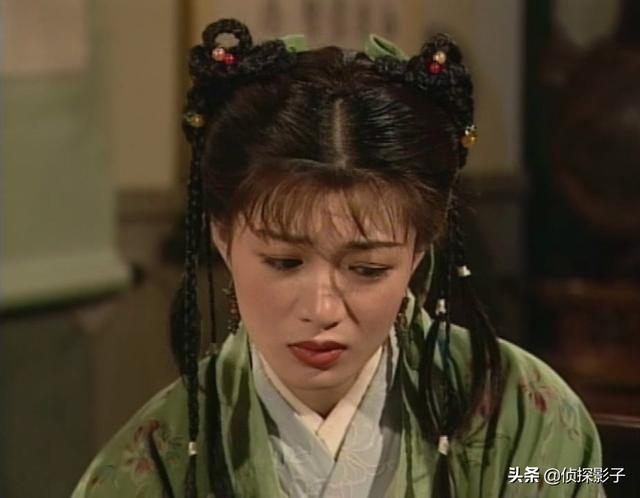 《笑傲江湖》中陈少霞扮演岳灵珊,不得不说,90年代香港的古装剧将丝带