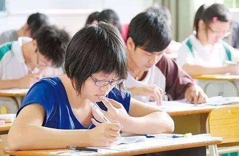 原创
高二学霸作息时间表刷屏,学霸背后的努力太心酸,学渣看着真眼红
原创
高二学霸作息时间表刷屏,学霸背后的努力太心酸,学渣看着真眼红