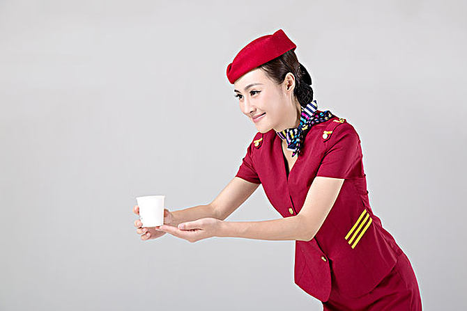空姐如何形成自己的形象特征