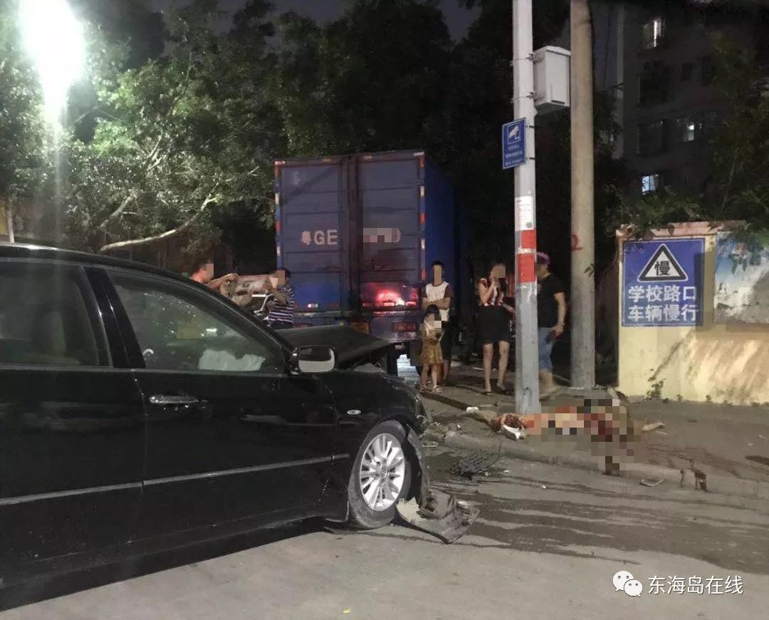 湛江霞山发生一起"揪心"的车祸,肇事司机逃逸后自首!