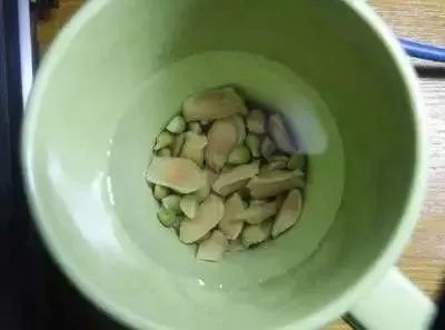                     你是长不出小树苗，吃多了果核也会“撑破肚”哦