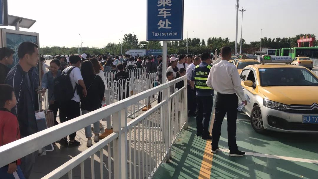 黄冈人口出行_黄冈师范学院(2)