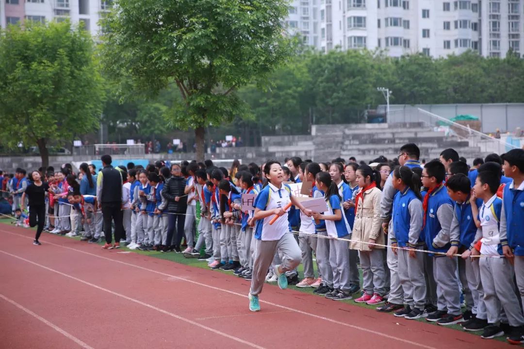 运动凝聚正能量健康放飞新梦想济南市市中区育秀小学春季全员运动会