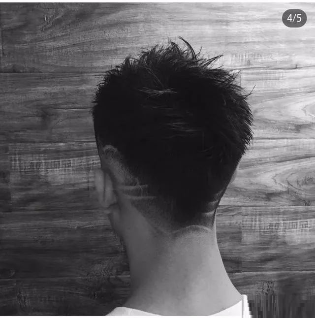 男生发型怎么画高冷 269e939fefaf4b8a912308a0565a782e.jpeg
