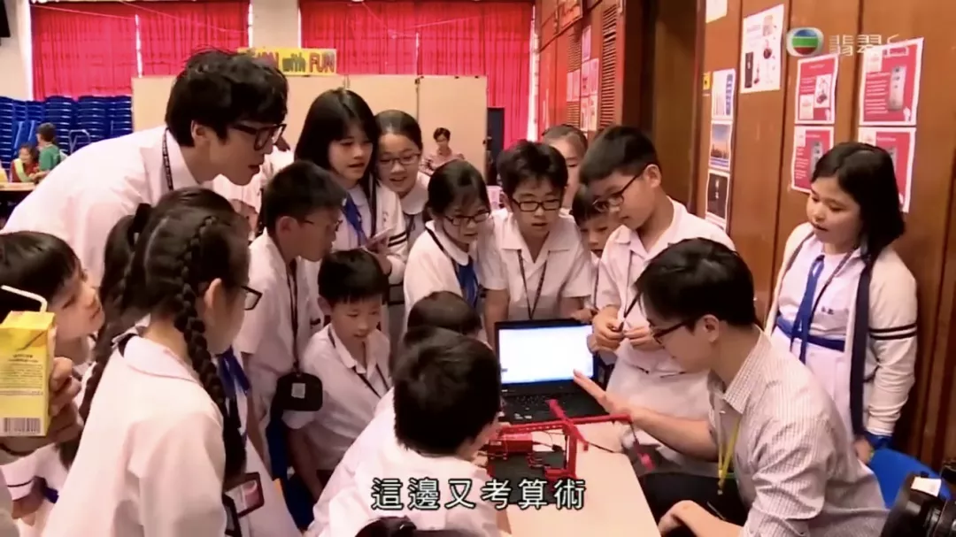 赢在子宫里丨一天念两家幼儿园,人均3.5个补习班,香港幼升小有多拼
赢在子宫里丨一天念两家幼儿园,人均3.5个补习班,香港幼升小有多拼