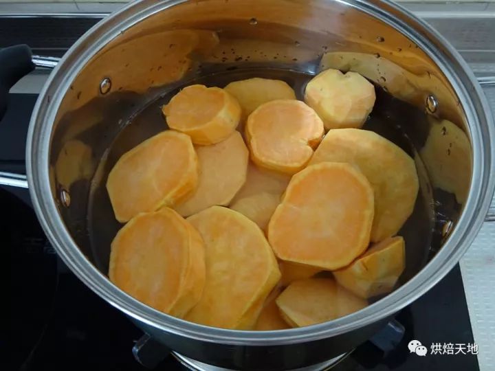怎样炸红薯丸子又香又好吃 2b87a1c58951462cac51252511981823.jpeg