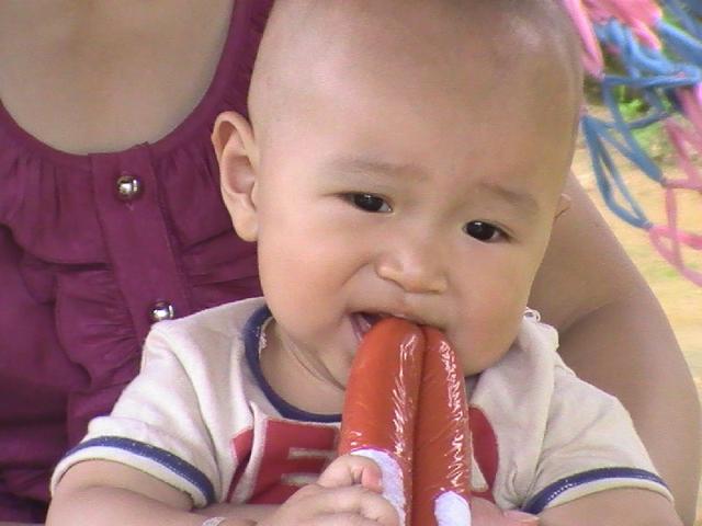                     五一过后，孩子如果有3种表现，说明积食越来越多，家长别大意