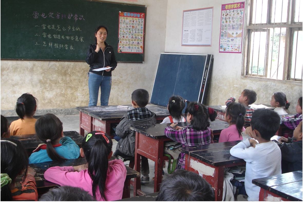 
原创
教育部通知，选派4000名高级教师赴贫困地区讲学，寒门学子有福了


