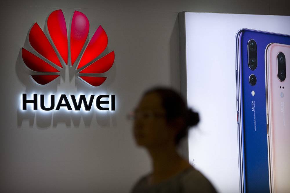 
【虎嗅晚报】小米之家回应取消员工销售提成：报道失实；朋友圈新增“一月可见”


