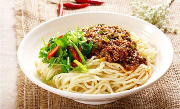 如何炒肉酱拌面 6a7e19c9e5384774be3bfd5c9cf92a7a.jpeg