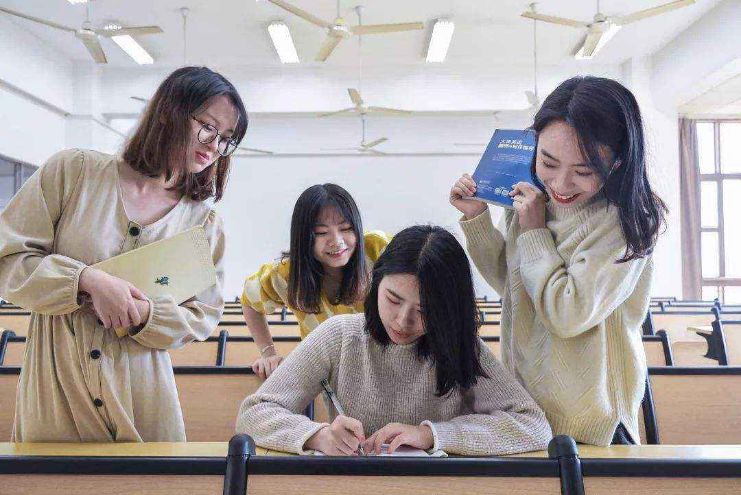 
原创
毕业于重点，在北上广月薪3万，在父母眼里不如月薪3千的公务员


