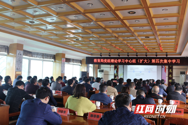 
安乡：教育骨干集中学工作点评促提升



