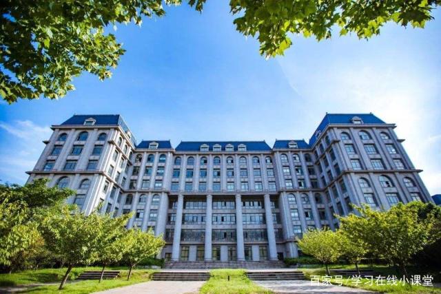 
这2所大学虽不是985，但最牛的专业排名全国第一，适合中等生报考


