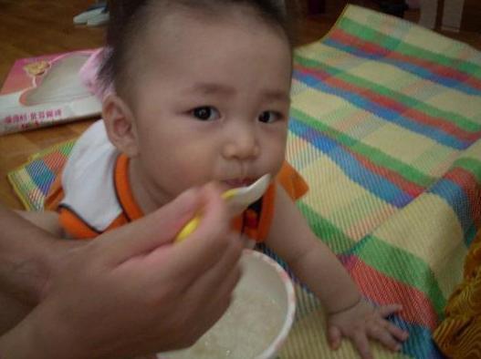                     五一过后，孩子如果有3种表现，说明积食越来越多，家长别大意