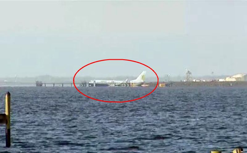 美国防部包了架波音737,意外发生冲入河中,这