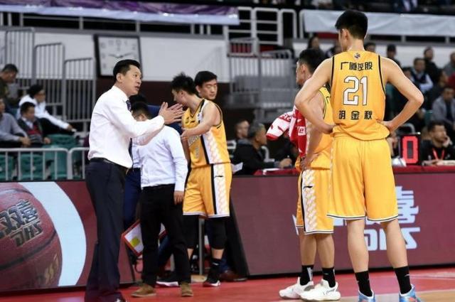 200万年薪成为广厦男篮顶薪球员!曾令旭700万,胡金秋差在哪? 澳门皇冠东方在线