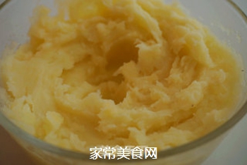 土豆泥做法没有胡椒粉 b2ade78d19eb4b128db5728fdb88ffcd.jpeg