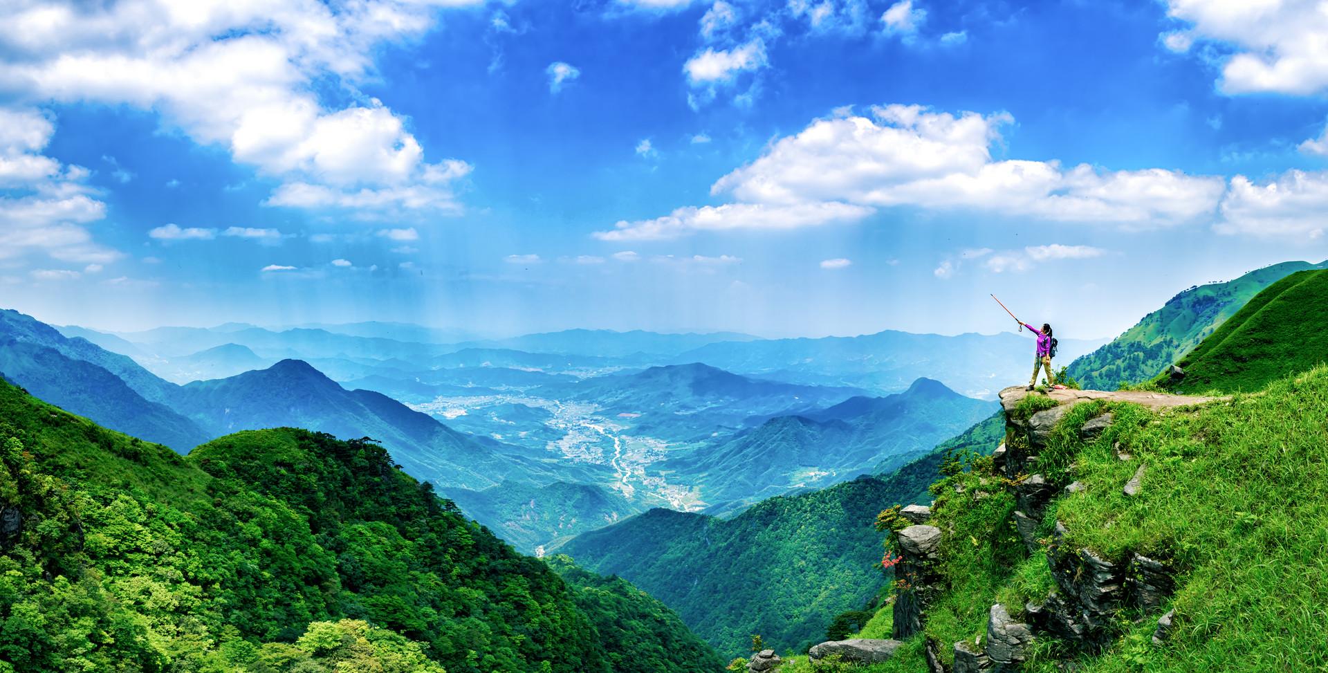 
旅游管理类专业包括哪些专业?并附上今日社会热点及高考资讯


