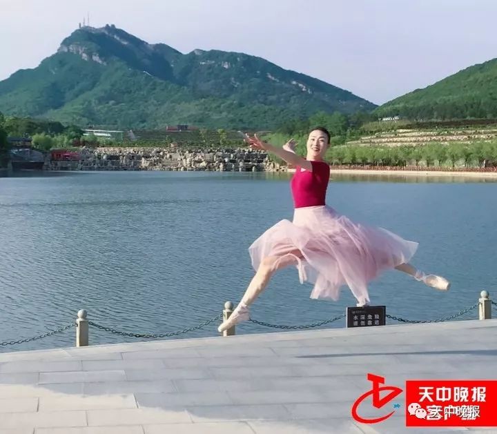 惊艳!六旬驻马店辣妈家乡山水间起舞完胜网红 ibet国际平台