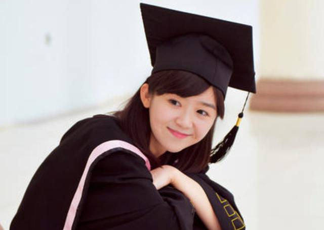
985、211院校的学历，在社会上真的有用吗？答案很现实！


