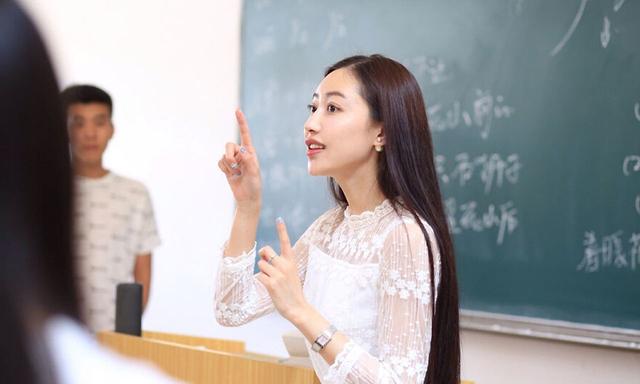 感觉编制内的教师收入不错,为什么有人却认为老师工资很低?
感觉编制内的教师收入不错,为什么有人却认为老师工资很低?