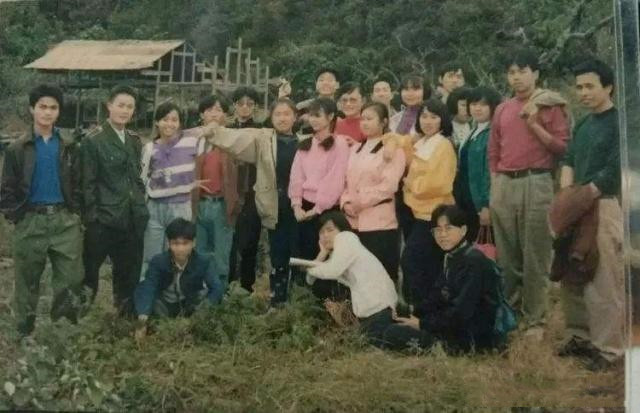 
原创
老中师生为教育事业做出巨大贡献，教龄近40年评上高职者有几人


