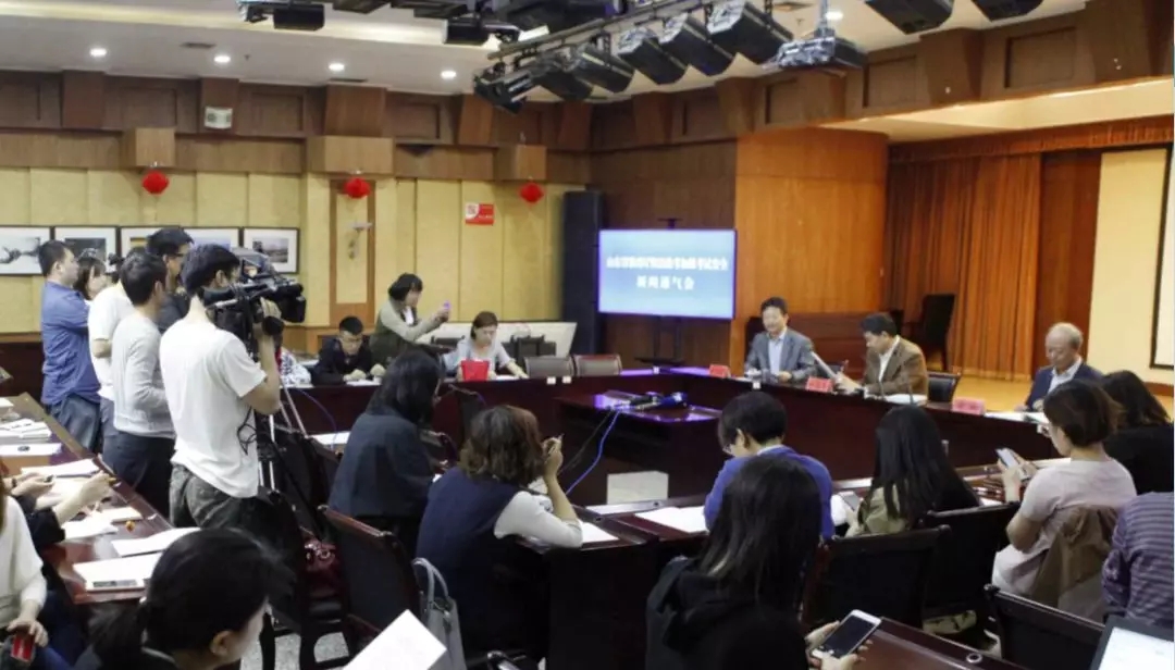 
山东狠抓考试过程管理发现违纪作弊倒查追查监考员及相关人员责任


